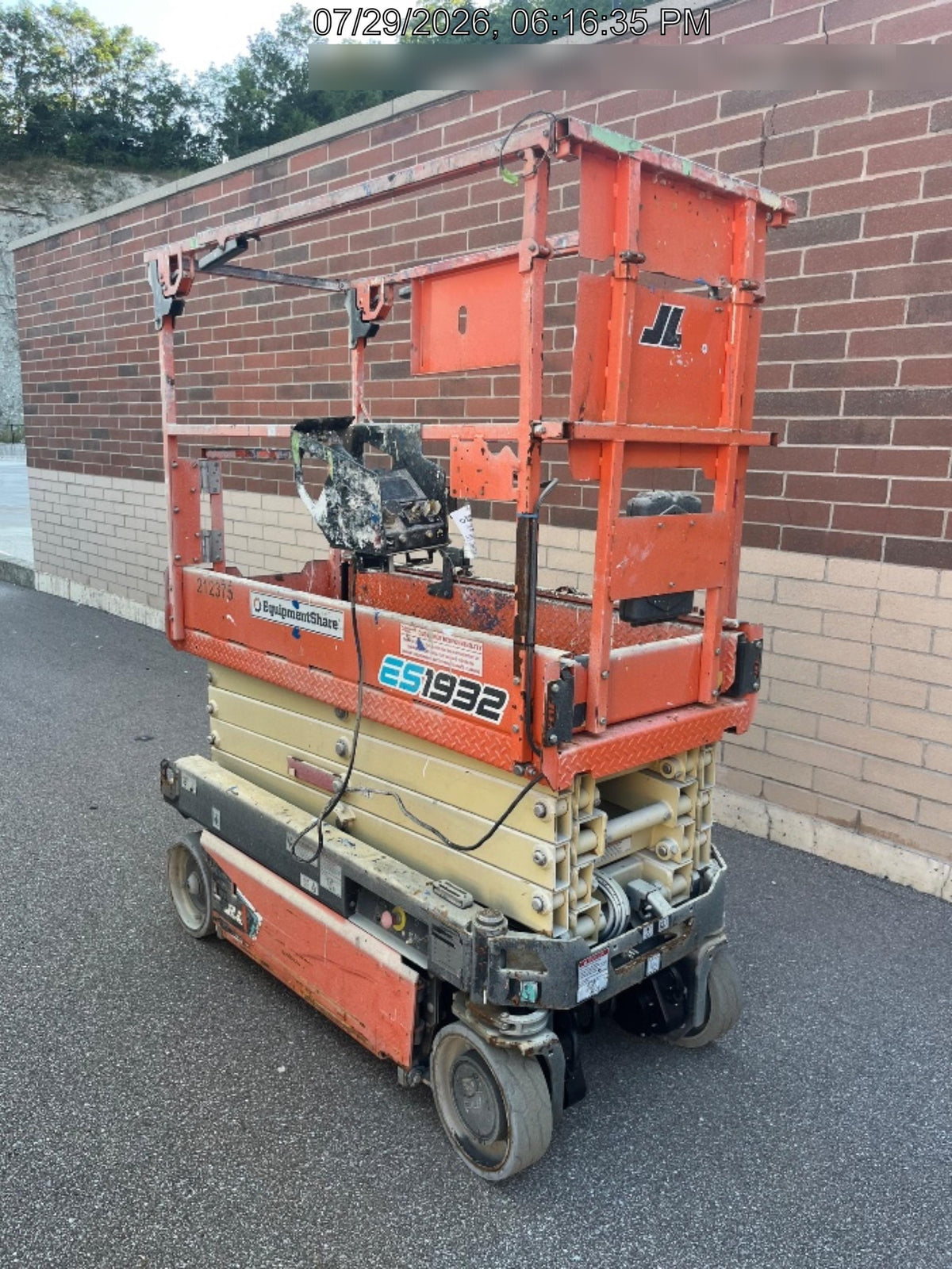 2022 JLG ES1932