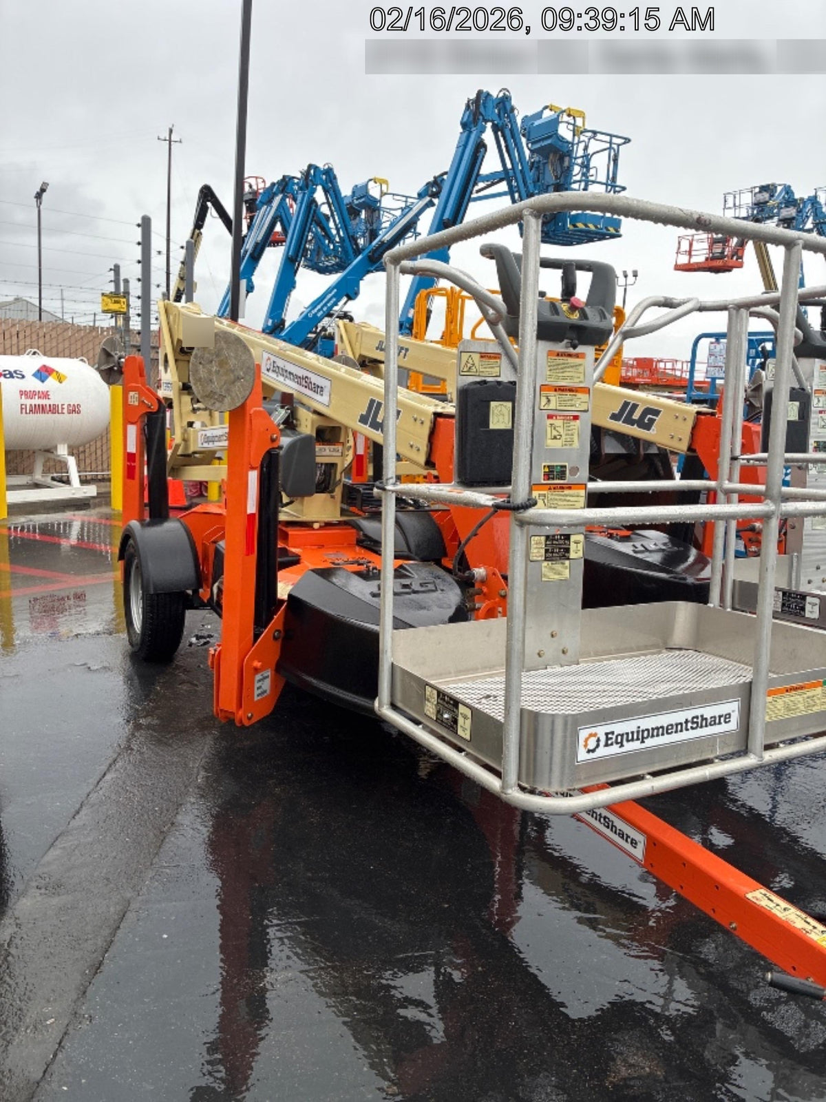 2022 JLG T350