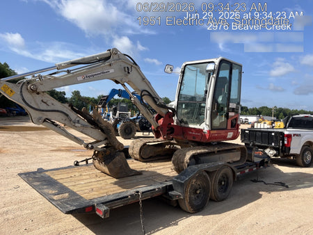 2023 TAKEUCHI TB250-2CR