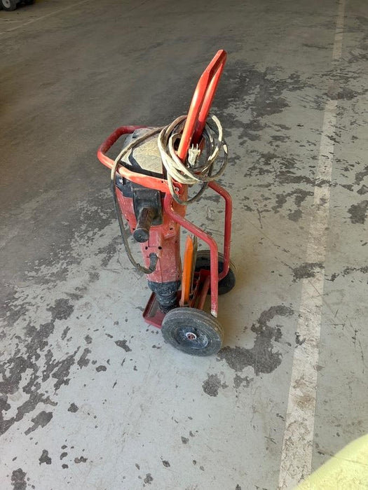 2022 HILTI TE 3000-AVR