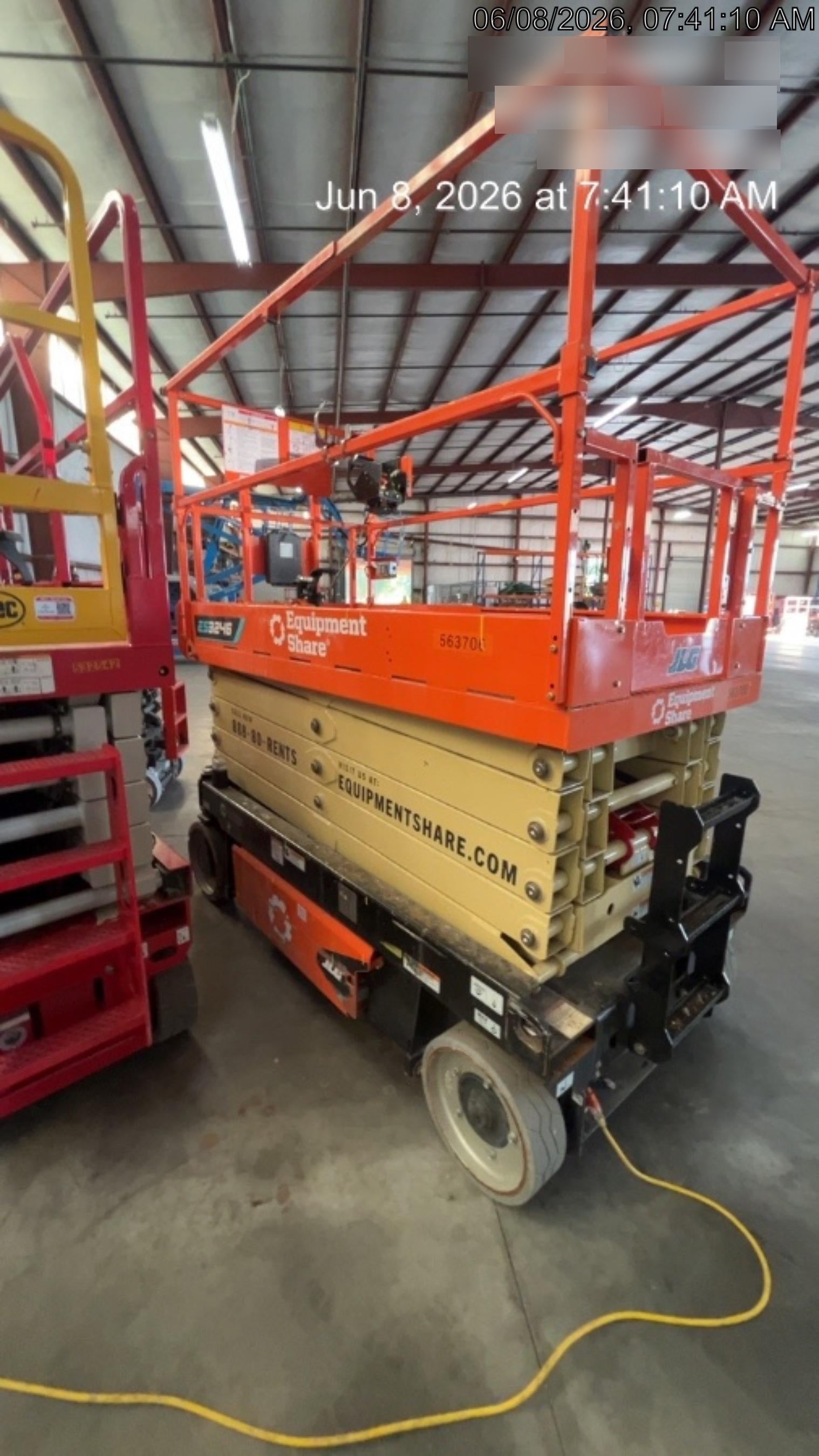 2025 JLG ES3246
