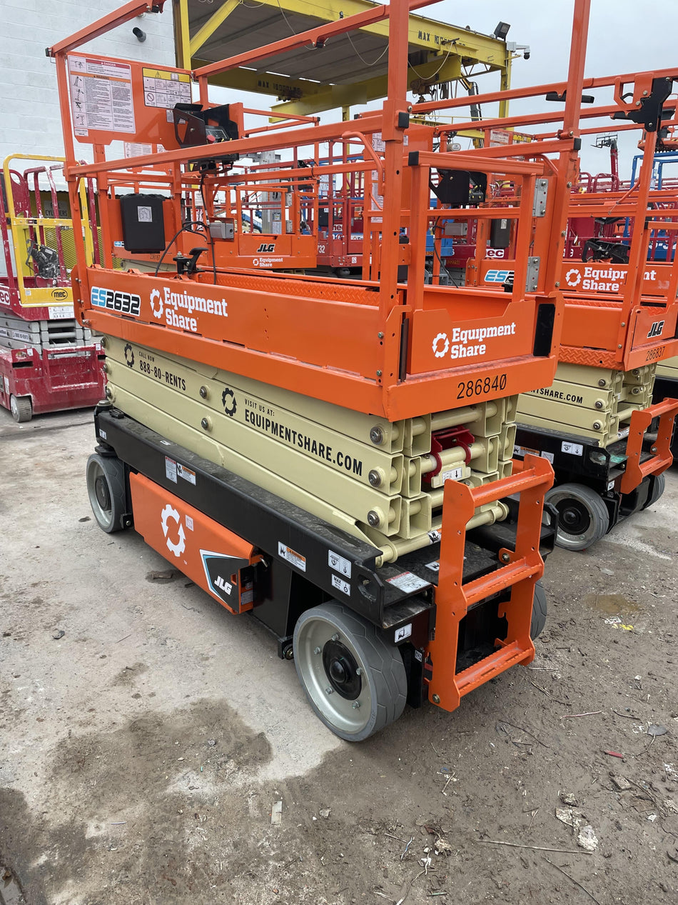 2022 JLG ES2632