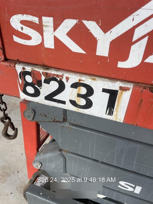 2018 Skyjack SJIII-3226 Skyjack SJIII3226 Scissor Lift w/Trojan Batteries