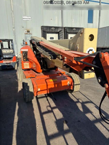 2019 JLG E450AJ