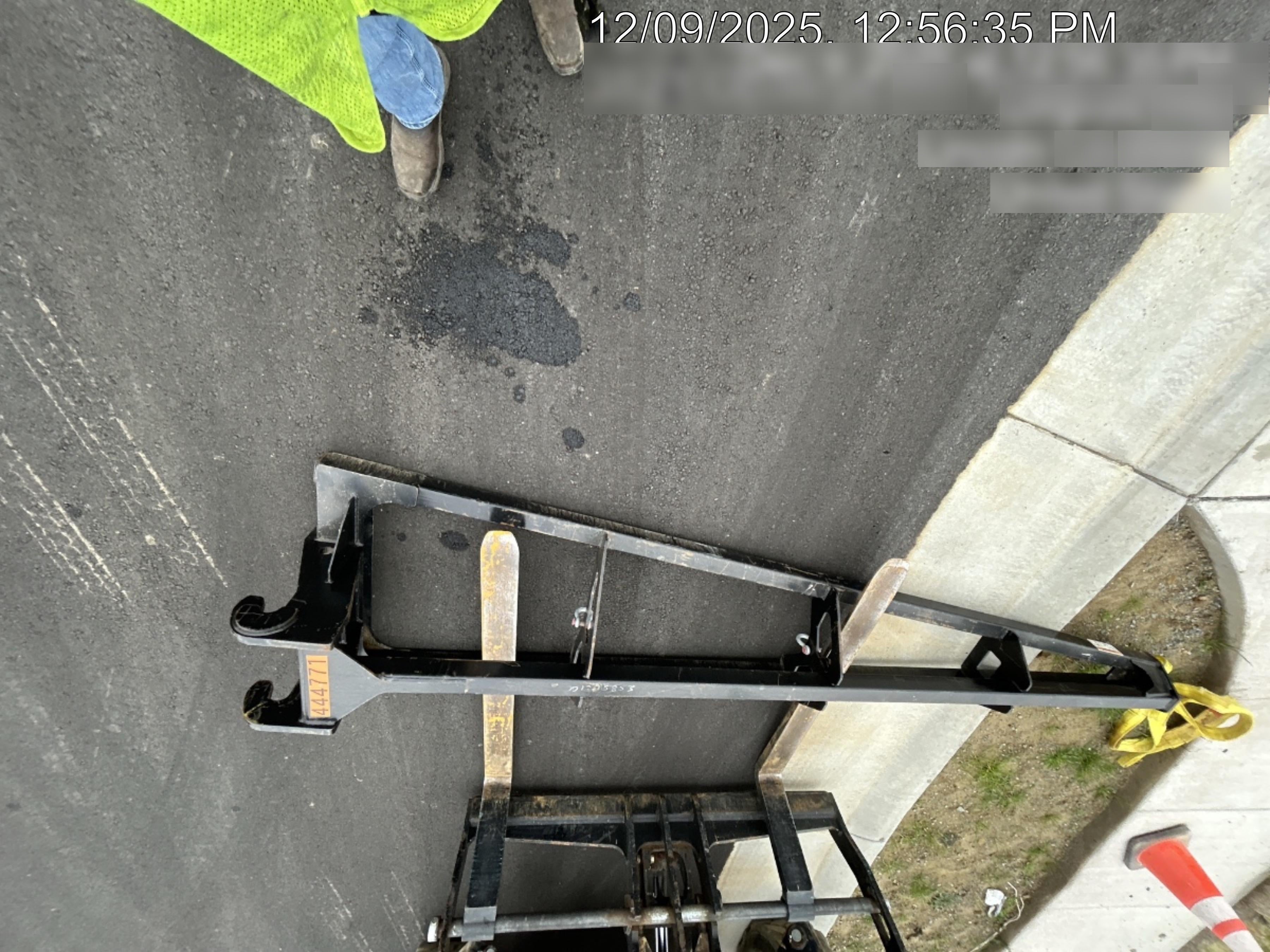 2024 JLG 1001275853