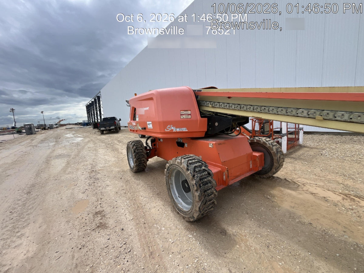 2023 JLG 660SJ