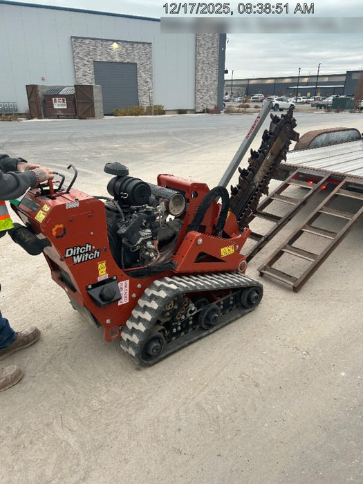 2020 DITCH WITCH C24XA