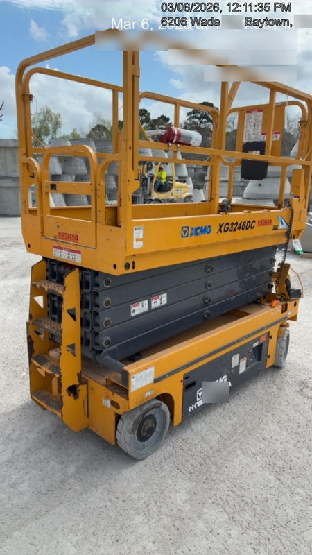 2021 XCMG XG3246DC