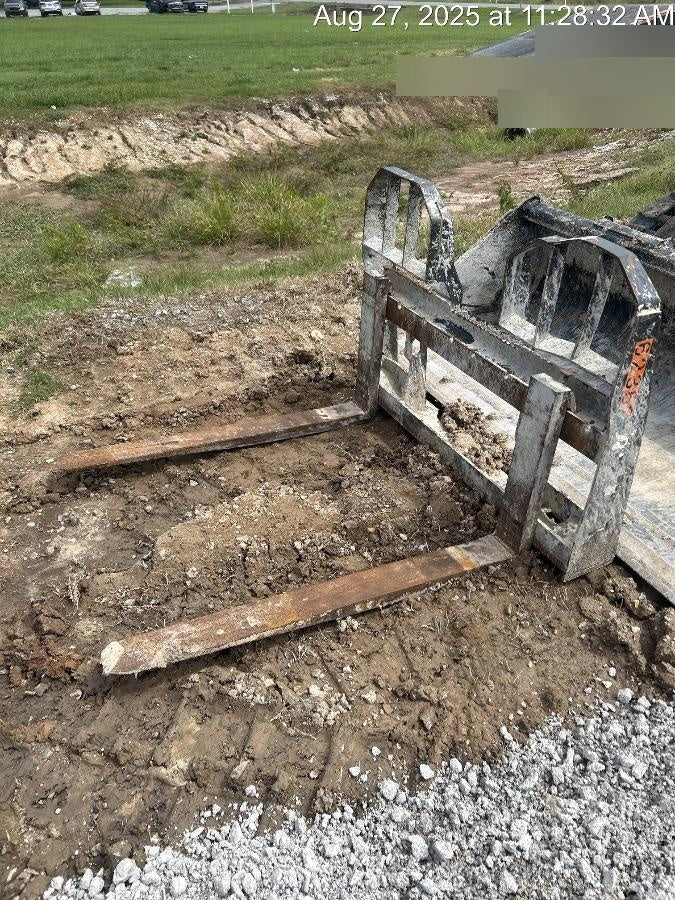 2020 WOODS 48" Pallet Forks - Woods