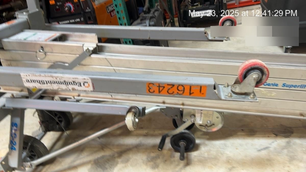 2020 GENIE SLC-24