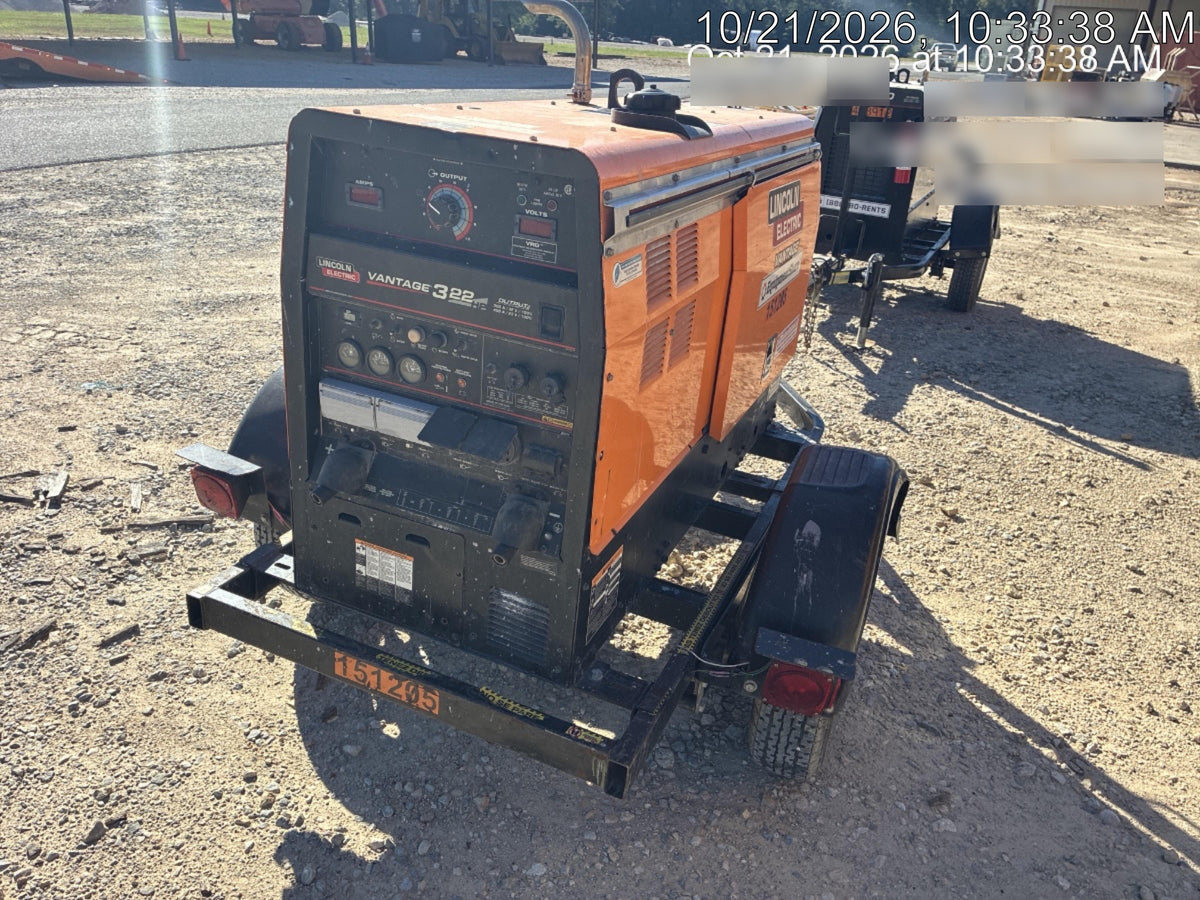 2021 Lincoln Electric Vantage 322 Vantage 322 Ready Pak 3 w/ Telematics & Decals, ORANGE (includes trailer, cable rack, fender light kit)