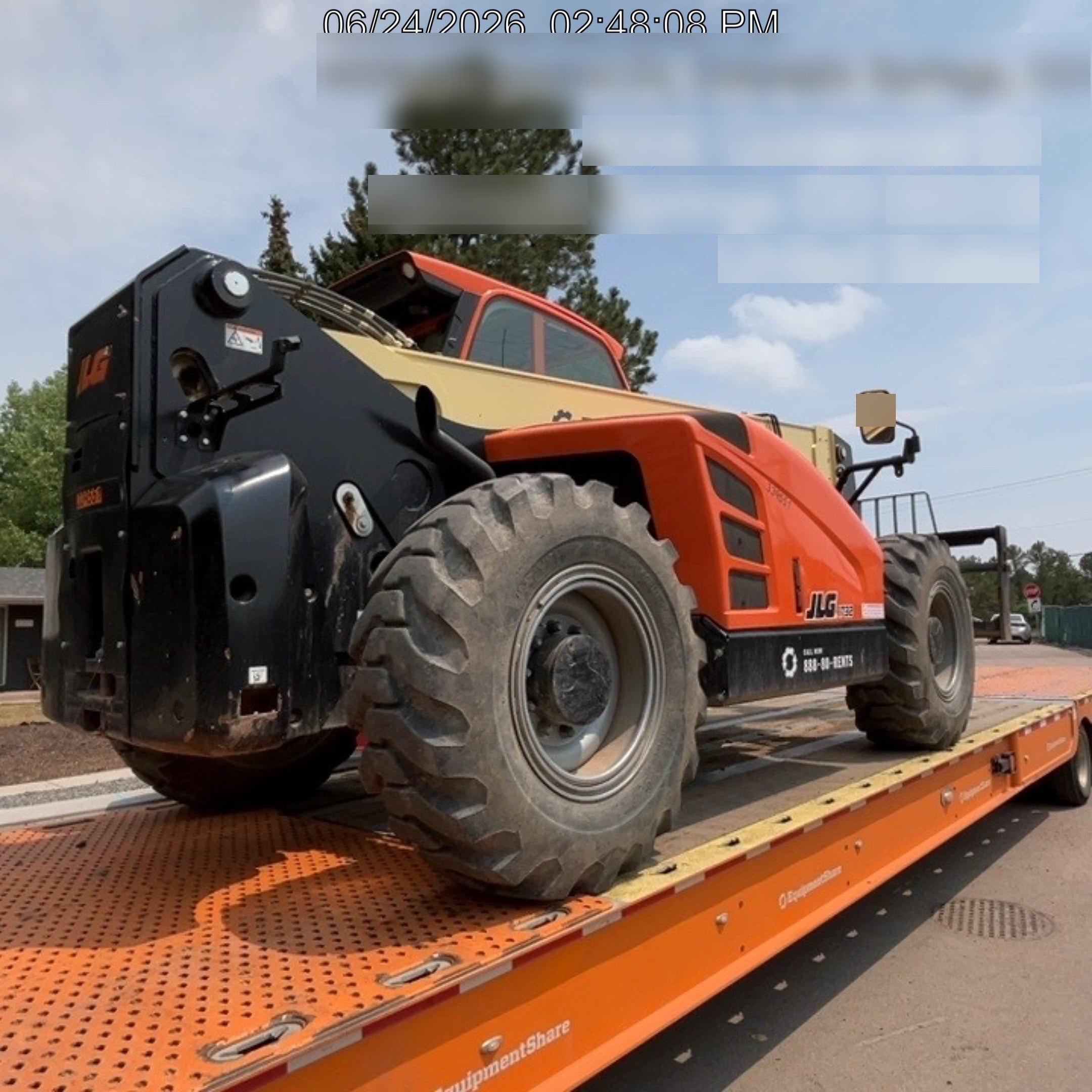 2023 JLG 1732