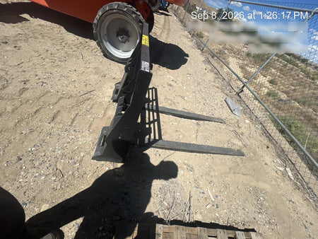 2026 ARROW MATERIAL HANDLING 72" Pallet Forks - Arrow