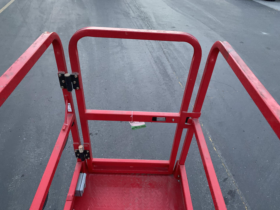 2020 MEC 1330SE Solid NM Tires, Steel Swing out Doors, LCS, Beacon, 900W Inverter