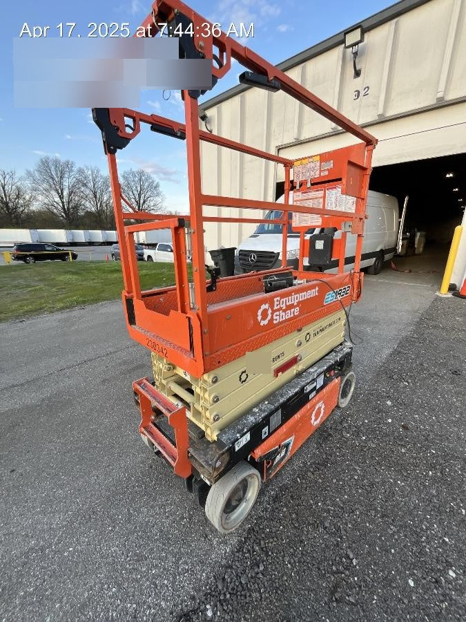 2022 JLG ES1932
