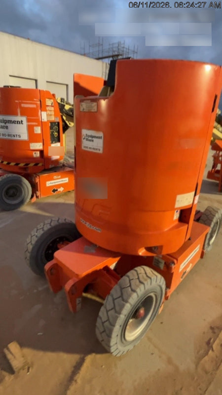 2019 JLG E300AJP