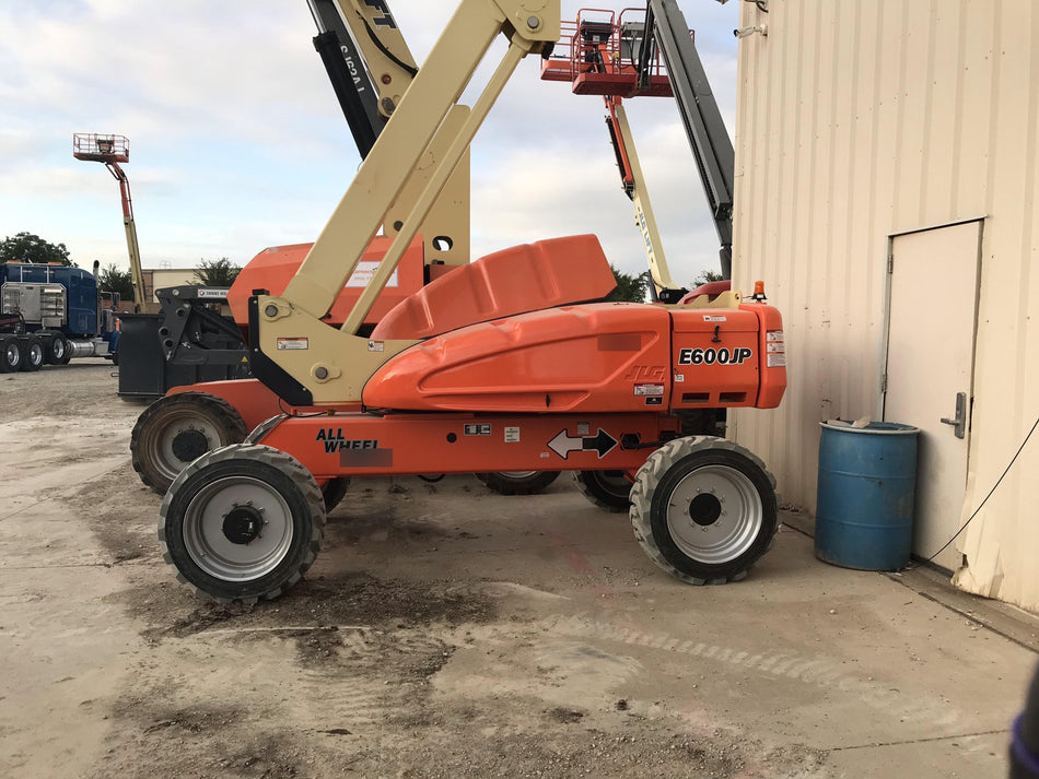 2019 JLG E600JP