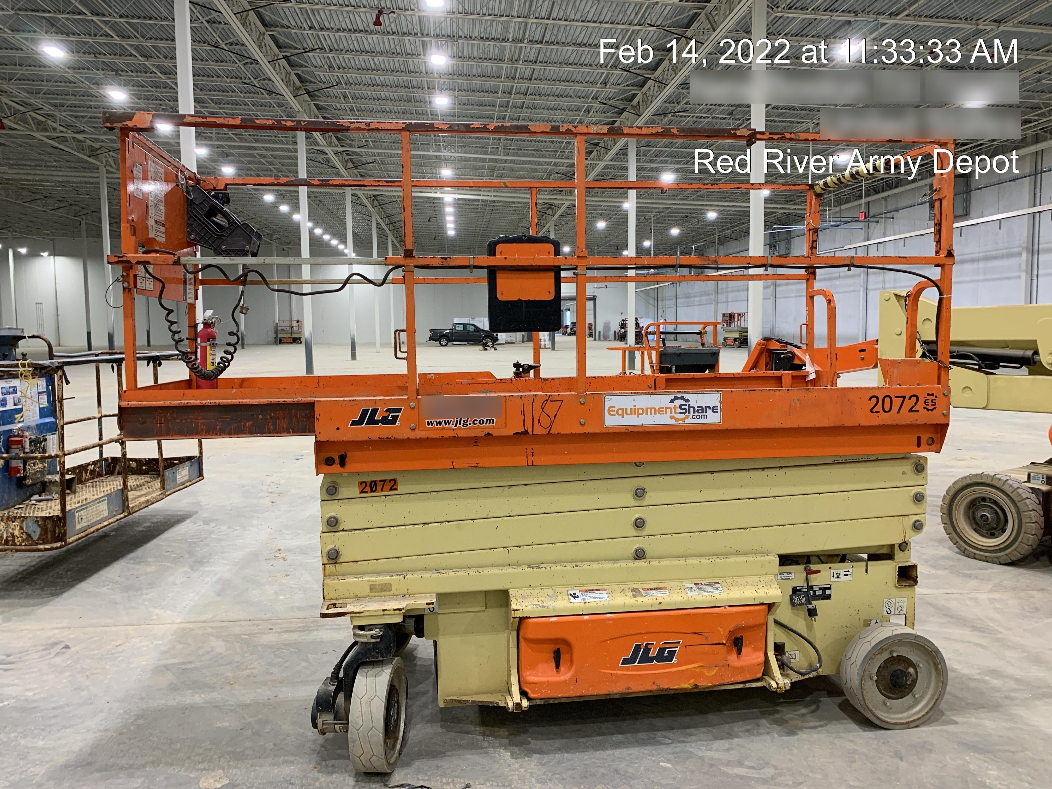 2016 JLG 3246ES