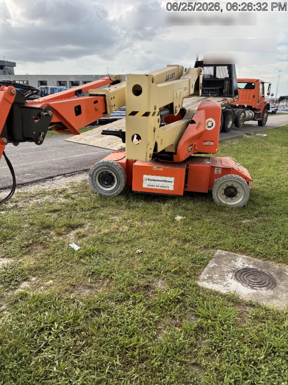 2022 JLG E400AJP Narrow