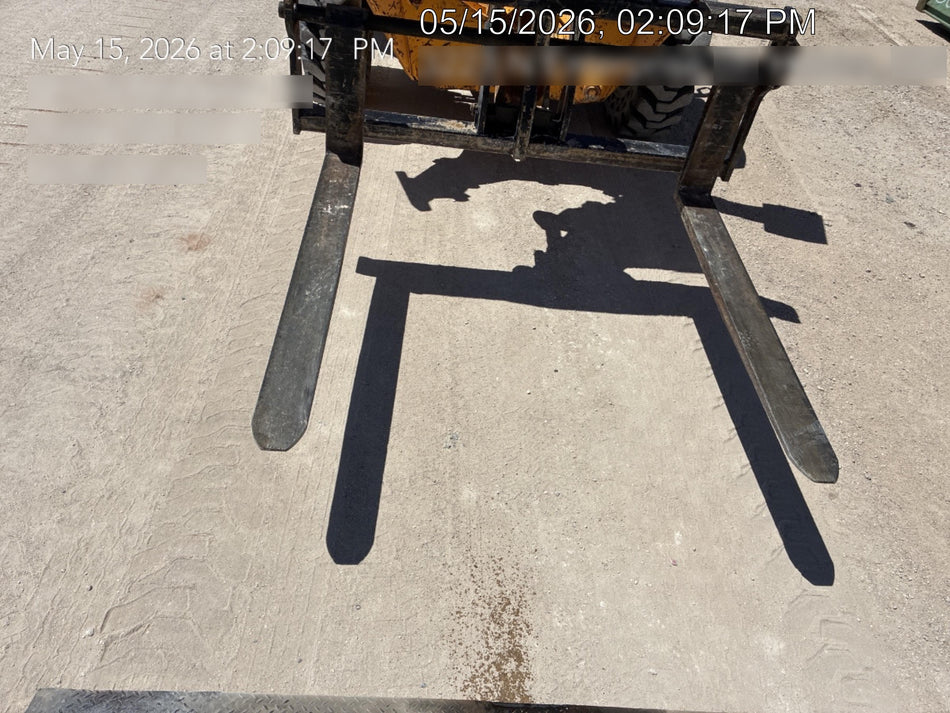 2020 JCB 512-56 Canopy, 74 HP, Solid Tires, STD Worklight, Beacon, Aux Hydraulics, Lifting Eye, Backup Alarm w/72" Carriage, 60" Forks