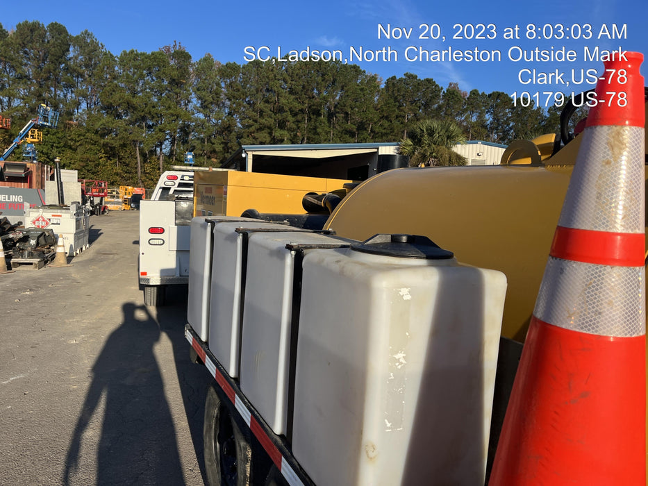 2023 Vac-Tron LP573XDT T4 Koehler Diesel Engine, 500 Gallon Debris Tank, x2 100 Gallon Water Tanks