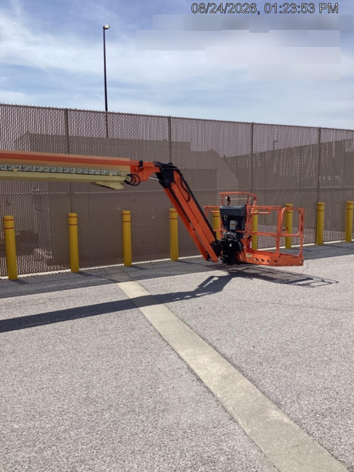 2020 JLG 660SJ