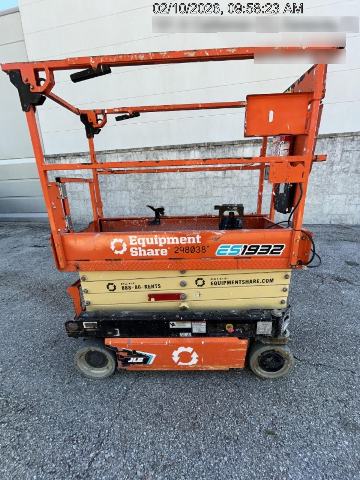 2023 JLG ES1932