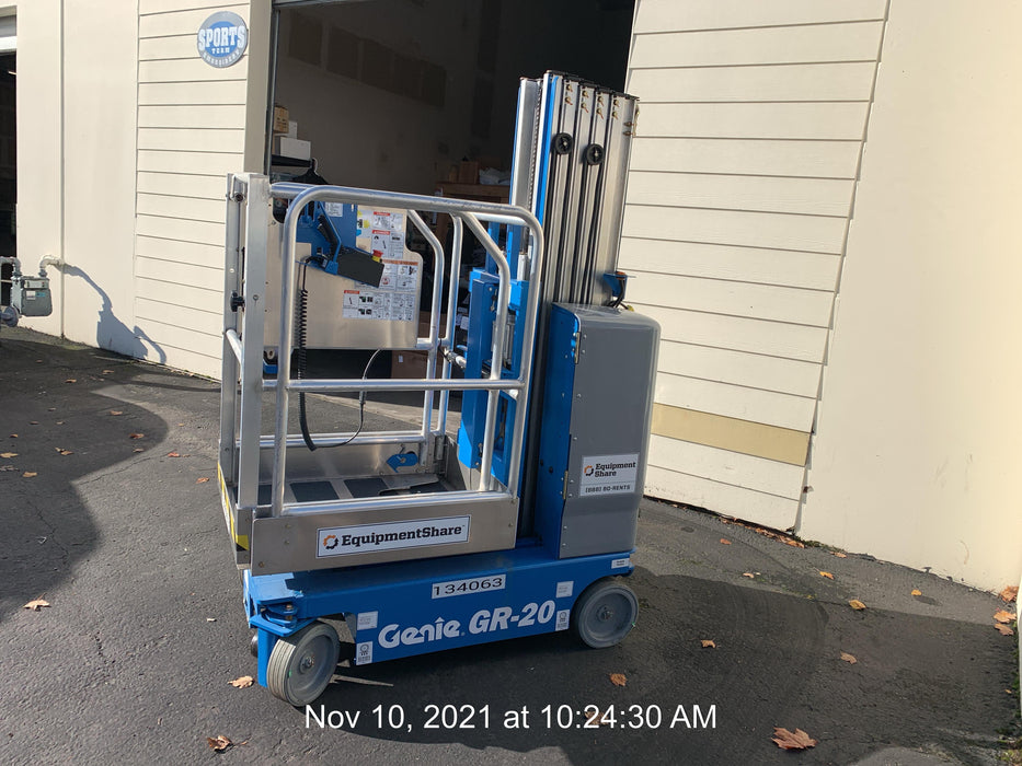 2021 GENIE GR-20