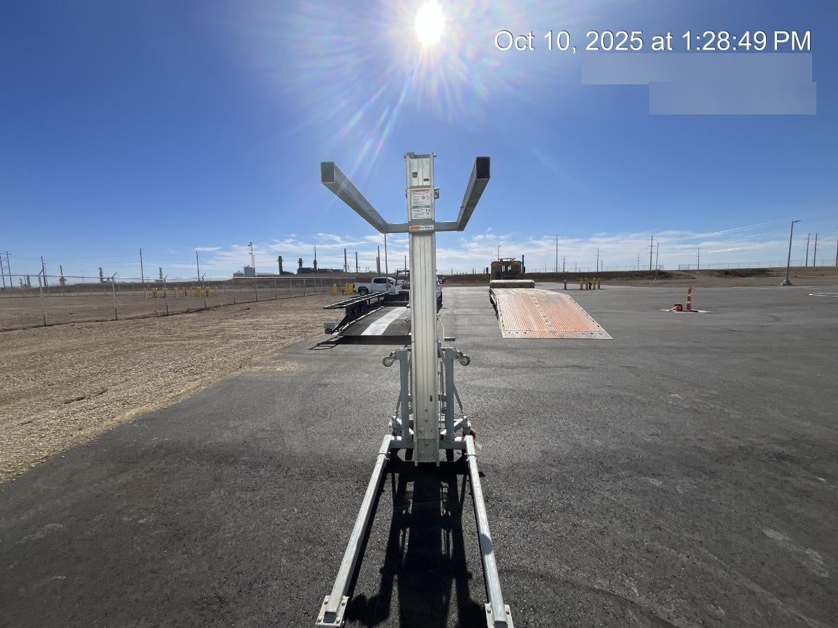 2023 GENIE SLC-24