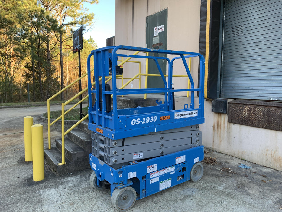 2019 Genie GS-1930 Fixed Rails with Chain Entry