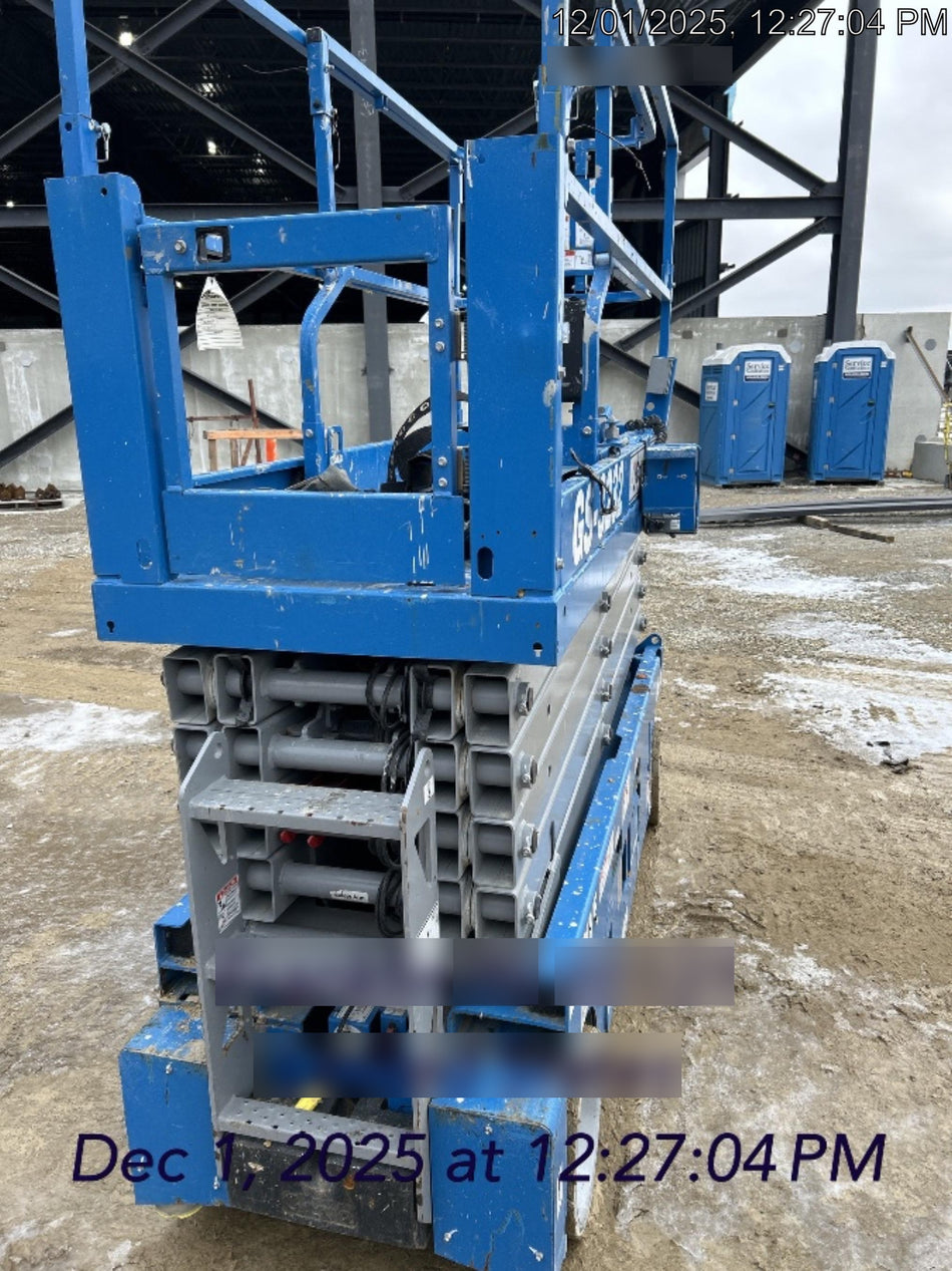 2022 GENIE GS-3232