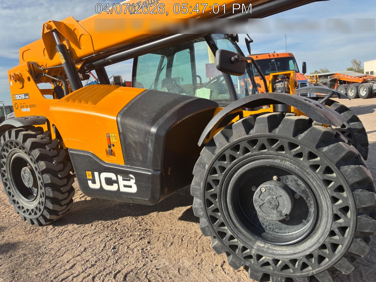 2023 JCB 509-42