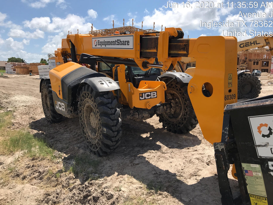 2020 JCB 506-36 Cab/Heat/Air, 74 HP, Solid Tires, STD Worklight, Beacon, Aux Hydraulics, Lifting Eye, Back up Alarm w/48" Carriage/48" Forks