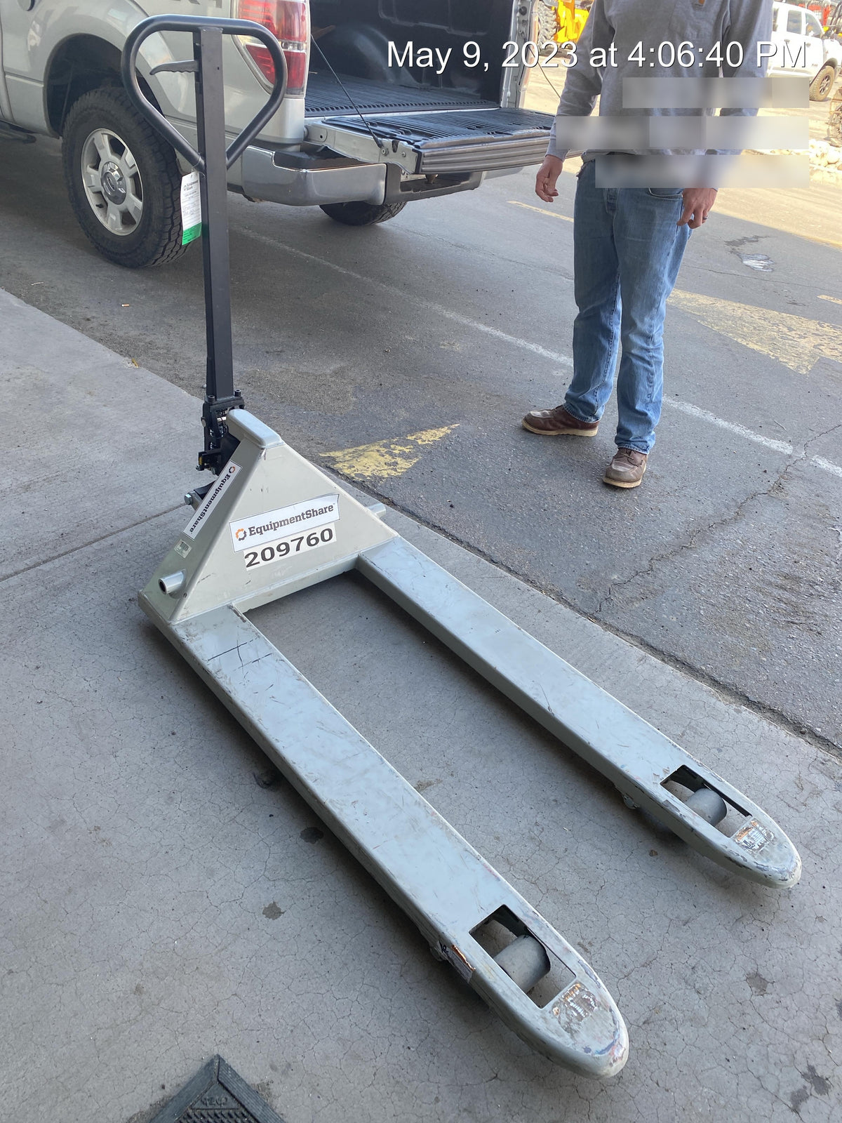 2022 STRONGWAY 4400 lb Pallet Jack