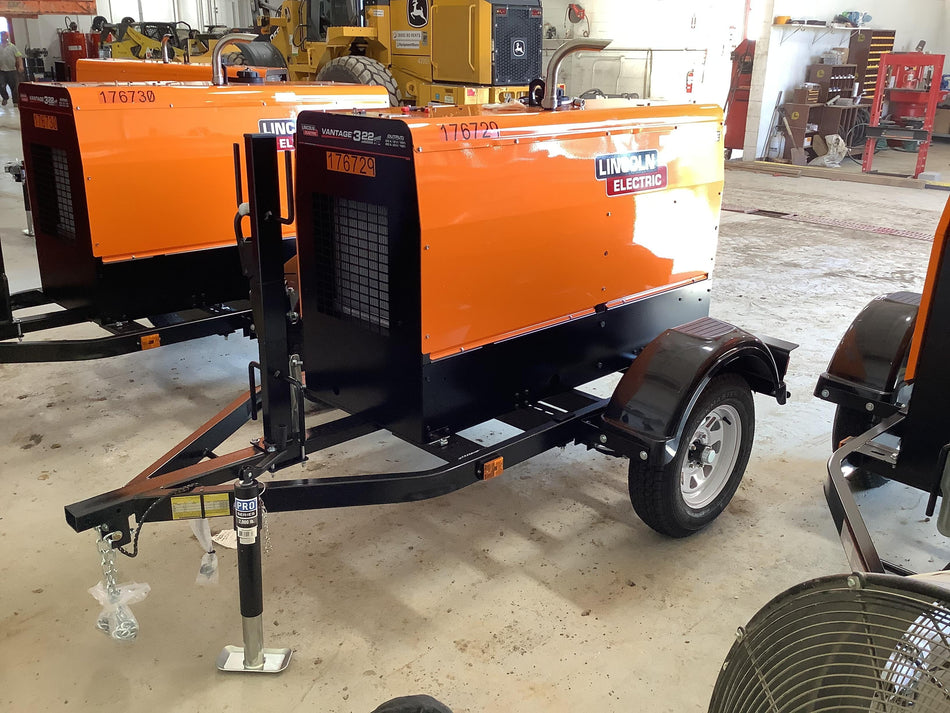 2021 Lincoln Electric Vantage 322 Vantage 322 Ready Pak 3 w/ Decals, ORANGE (includes trailer, cable rack, fender light kit) NO Telematics