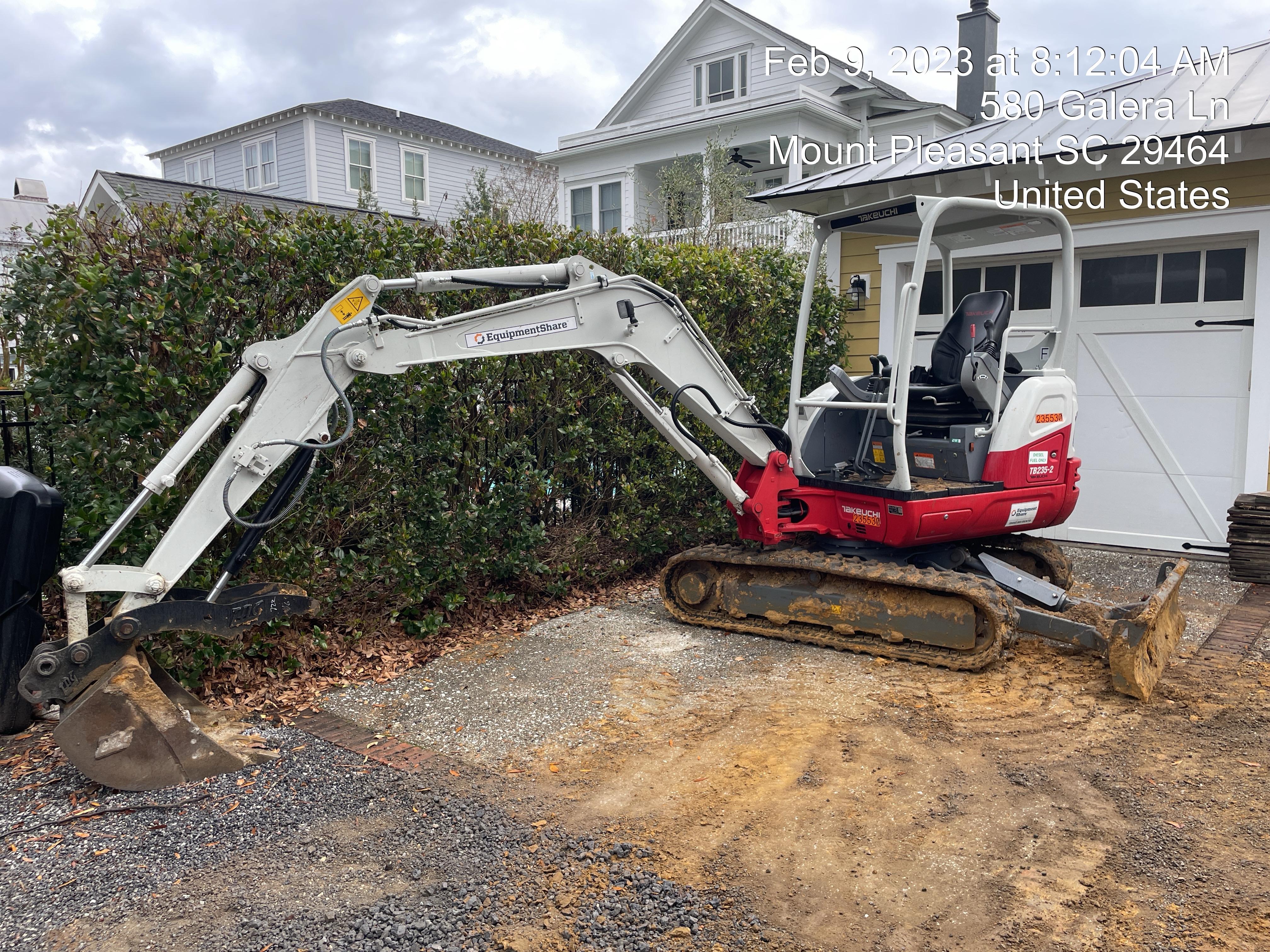 2022 TAKEUCHI TB235-2R