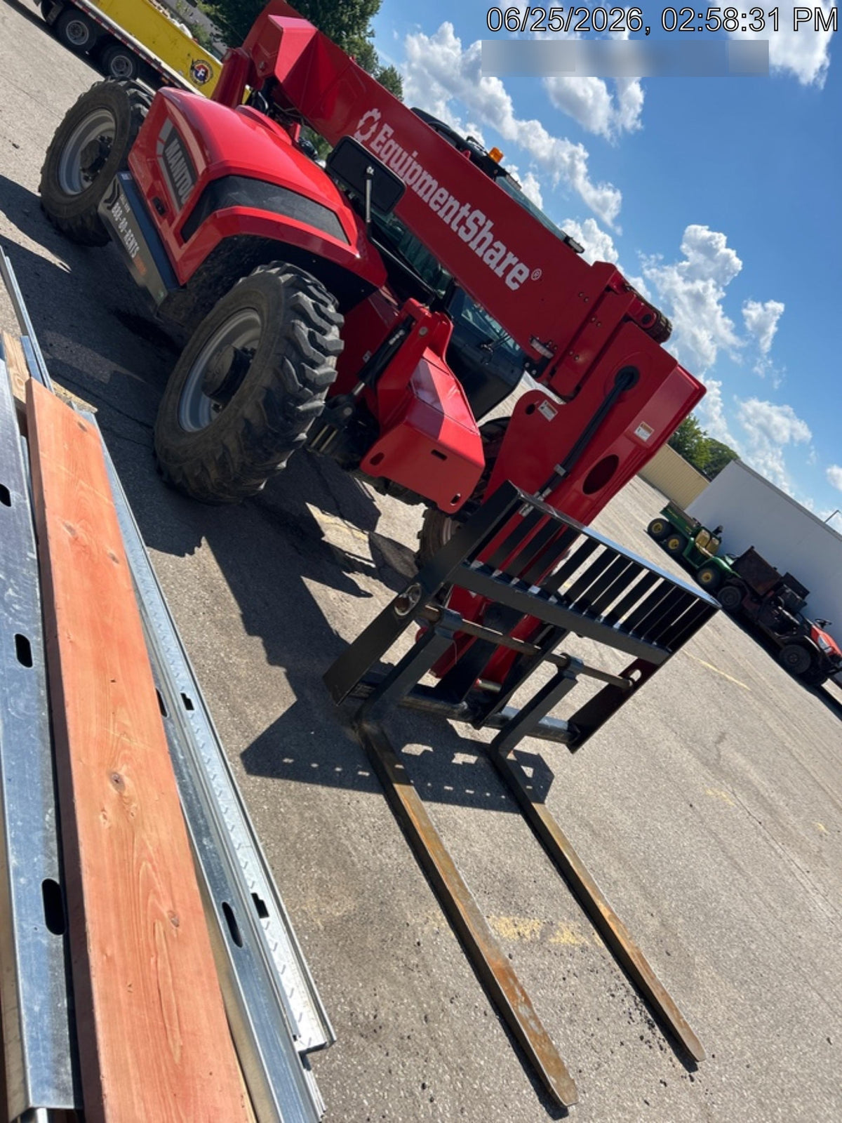 2025 MANITOU MTA842