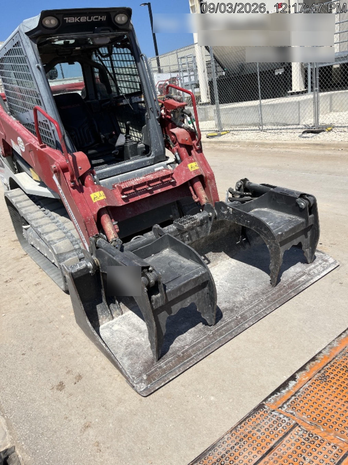 2023 TAKEUCHI TL10V2-CR
