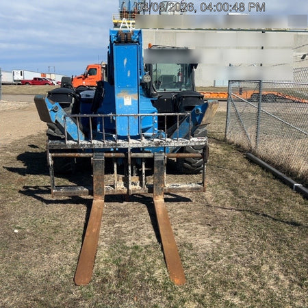 2018 Genie GTH-1056 Genie GTH-1056 w/Enclosed Cab w/HVAC, Work Lights, Solid Tires, Beacon, 60" Carriage and Forks
