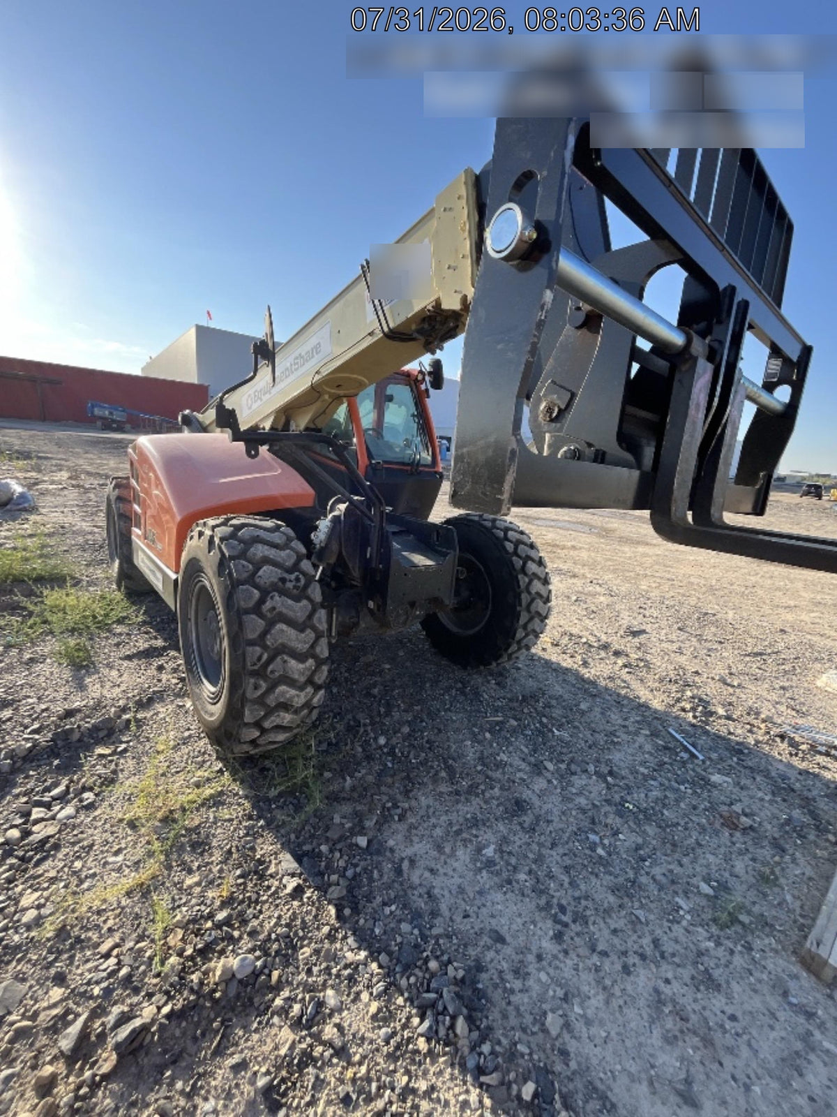 2021 JLG 1732