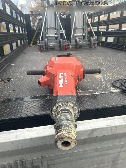 2022 HILTI TE 3000-AVR