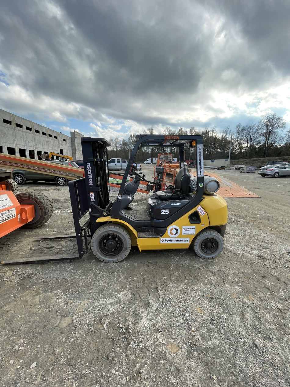 2022 KOMATSU FG25T-16
