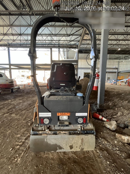 2021 CASE DV26E