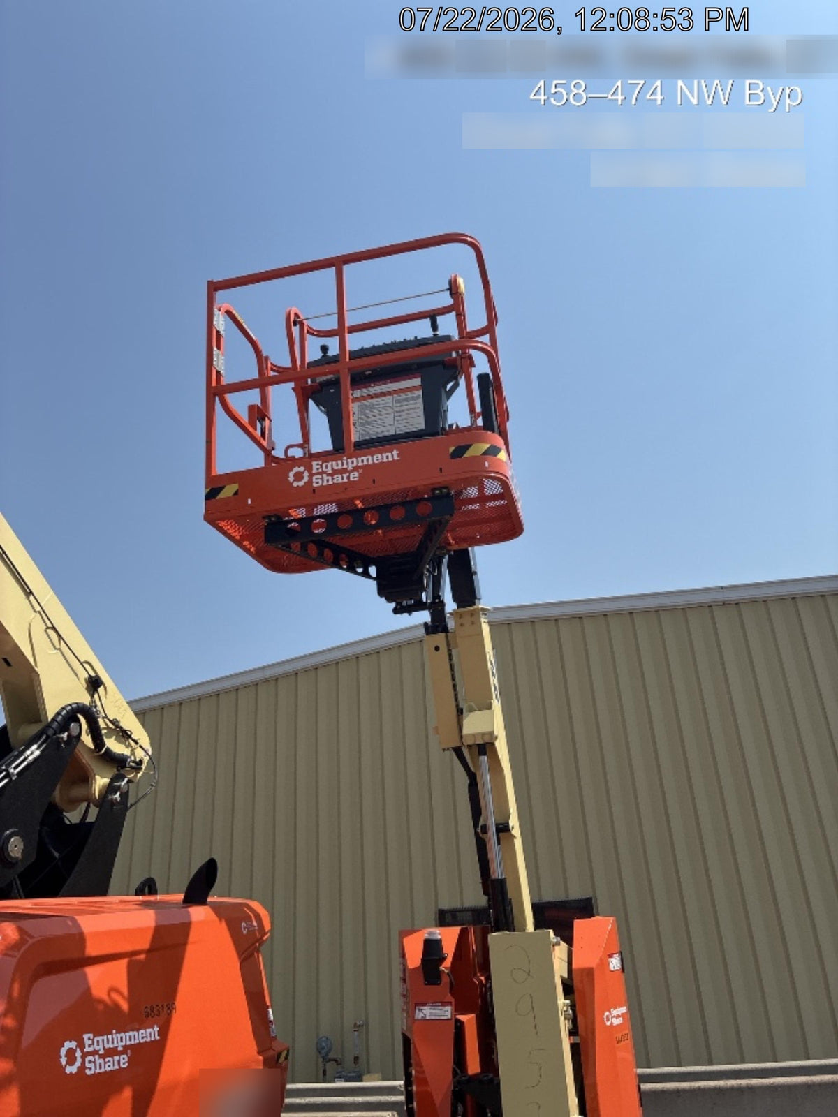2025 JLG E300AJP