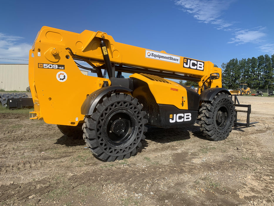 2020 JCB 509-42 Canopy, Solid Tires, Work Lights, Beacon, Aux Hydraulics, Back up Alarm, Lifting Eye, ES Decals