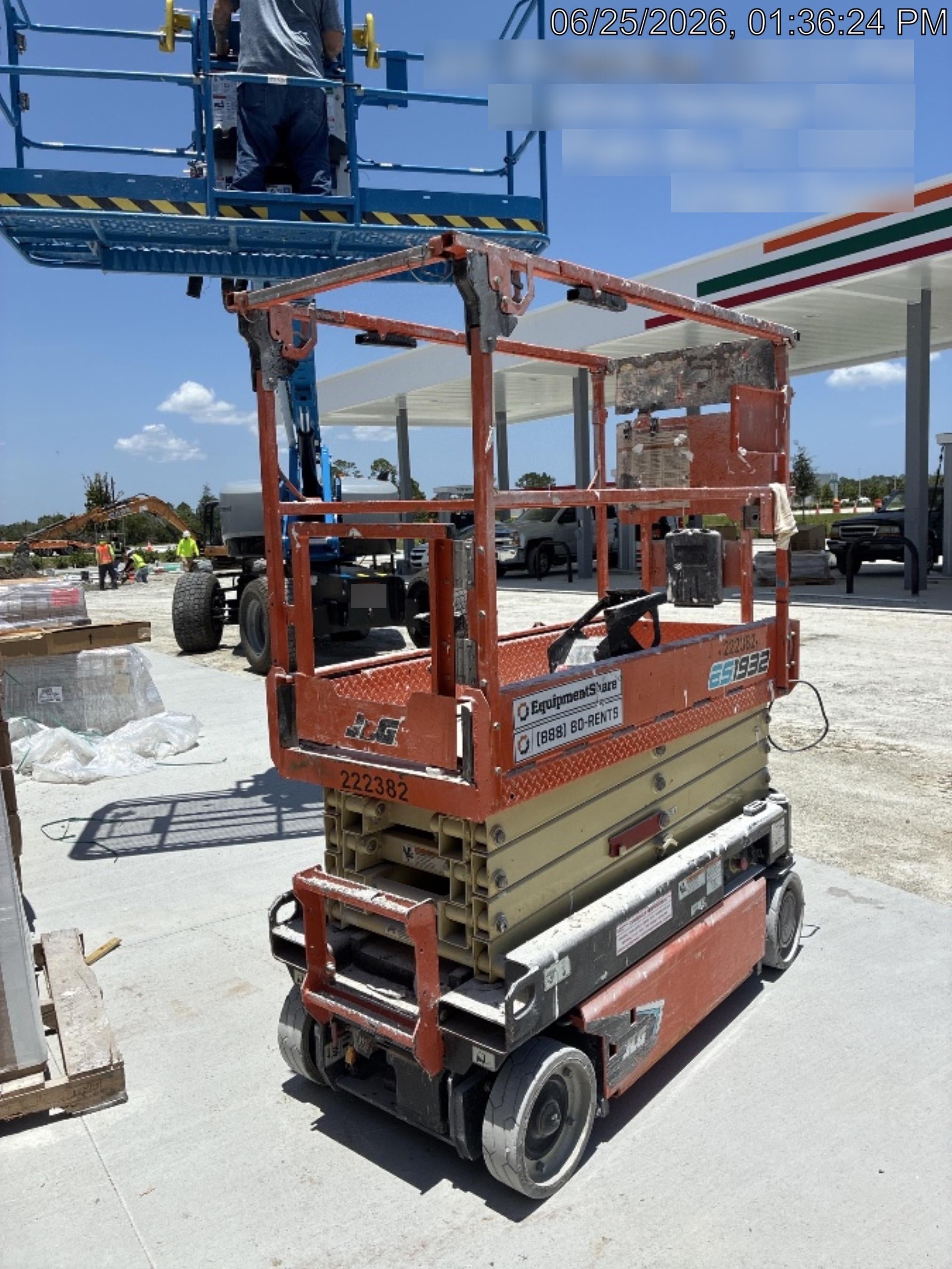 2022 JLG ES1932