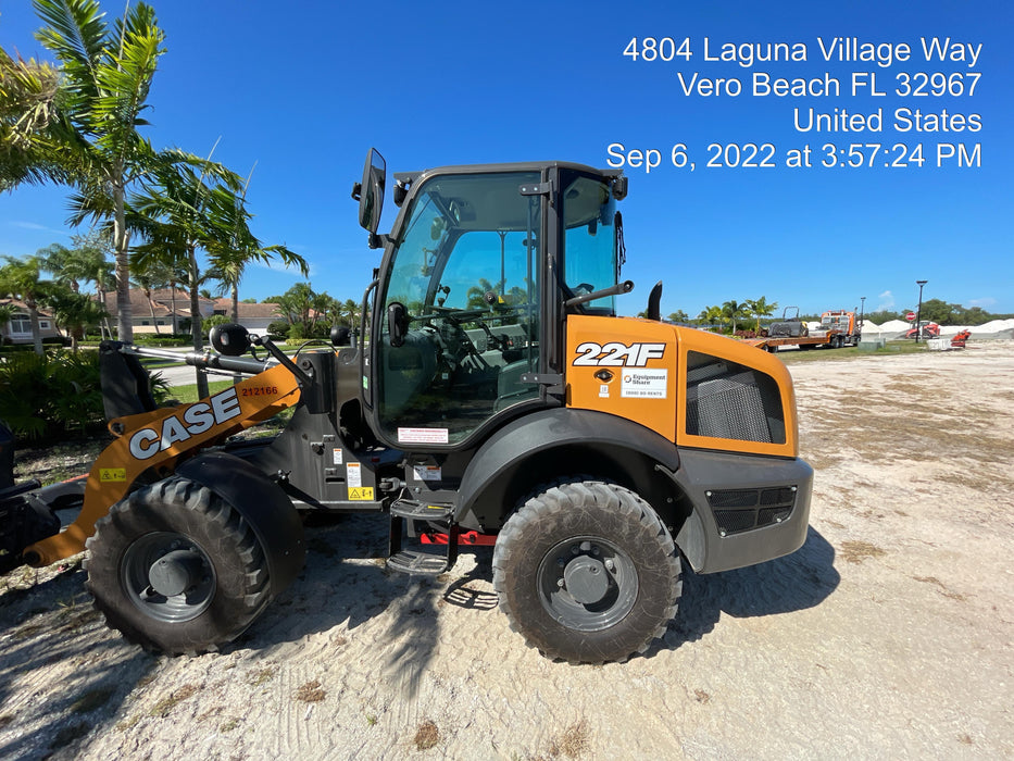 2022 CASE 221F