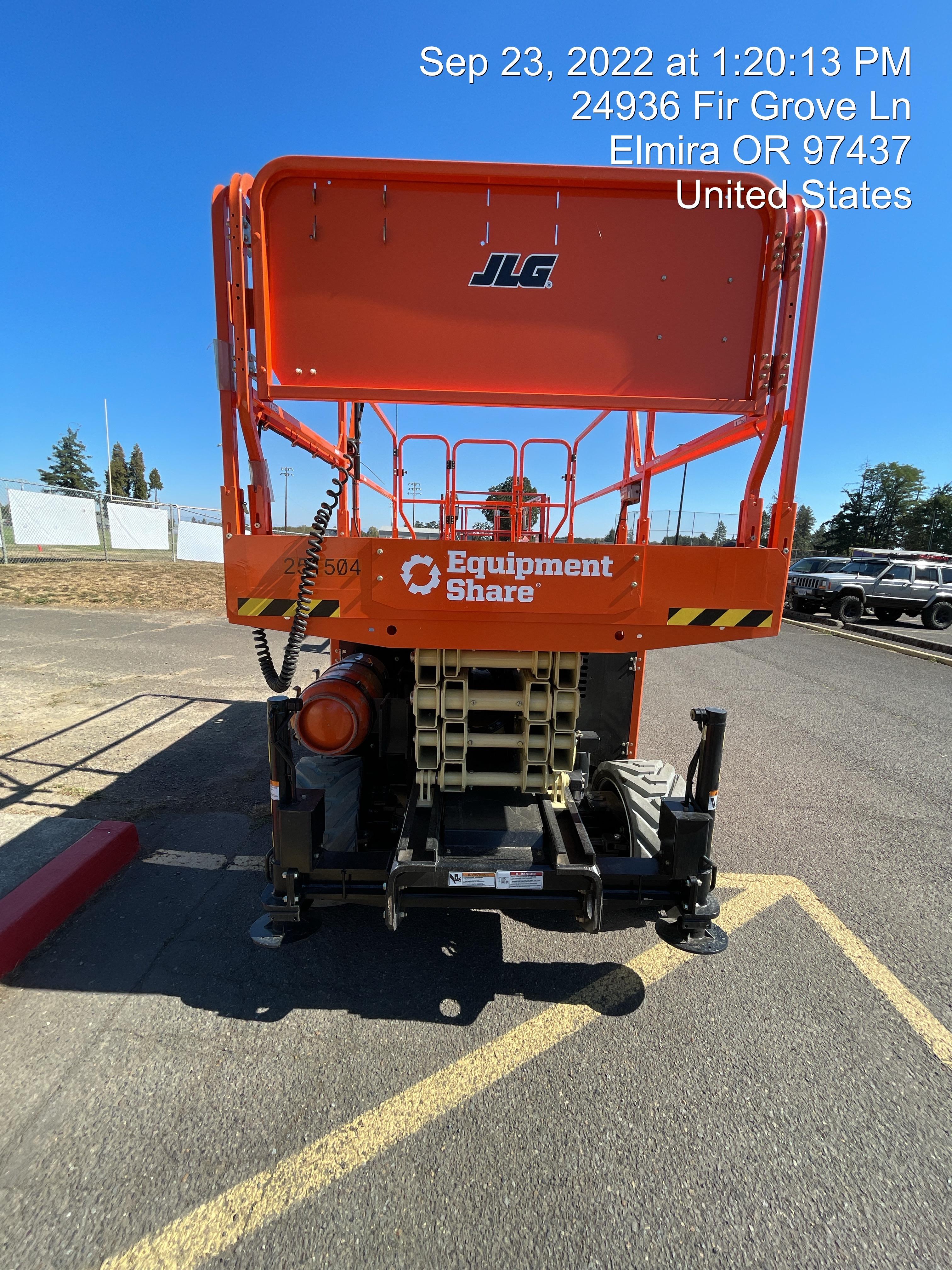 2022 JLG RT3369