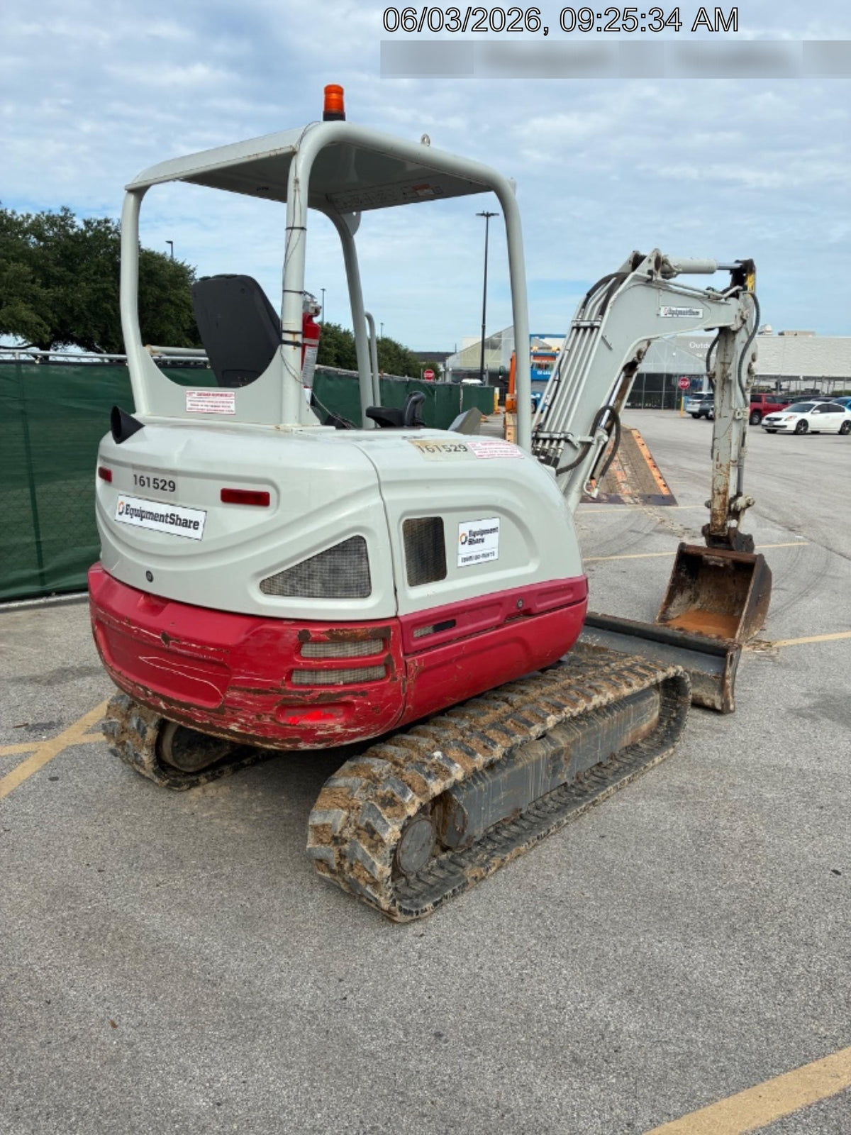 2021 TAKEUCHI TB235-2R