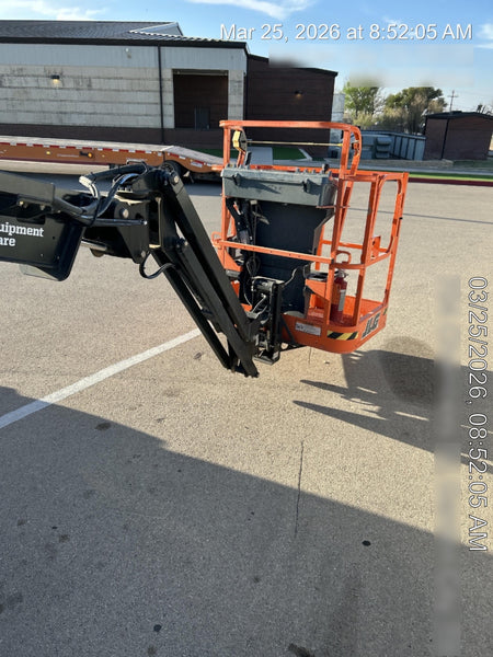 2024 JLG E300AJP
